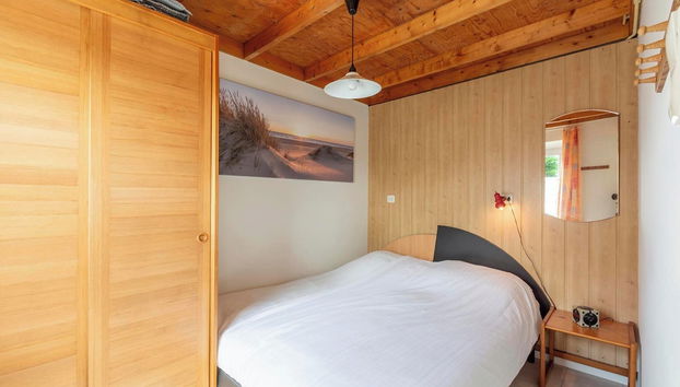 Bungalow Near Beach and Forest in De Blenck - Foto 2, Habitación