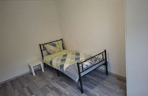 Zwei separate Zimmer im 1 OG Ideal für Montüeren oder Studenten WG - Foto 6