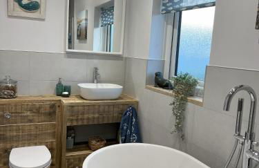 Anglesey Coastal Cottage 200 metres from Beach, Dog and Family Friendly - Foto 18