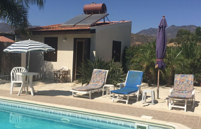 Traditional Large Detached Village House wih Private Pool and Enclosed Courtyard - Foto 11