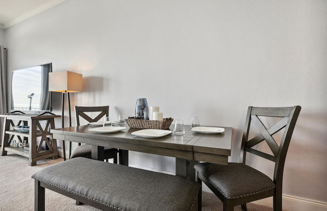 Laketown Wharf by Book That Condo - Foto 78