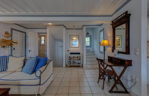 View-topia Amazing View, Private Pool, Close to the center. - Photo 21