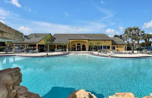 Trendy Retreat - Great Location - Fully Loaded - Foto 44