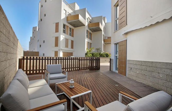 Beautiful Duplex Facing The Beach - Photo 19