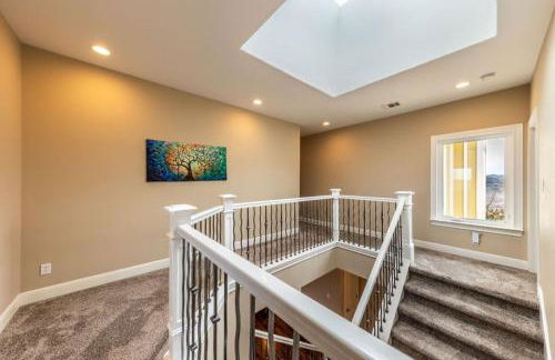 5BR 3BA Spicewood Prime Waterfront w Dock, Theater and Game Room by Austin Vacay - Foto 36