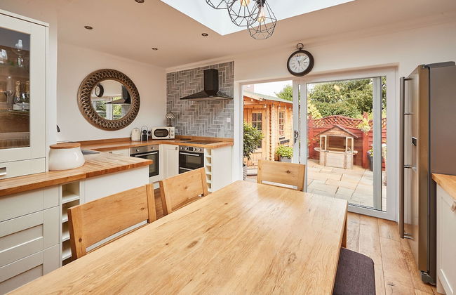 Host Stay Bankside Cottage - Photo 9