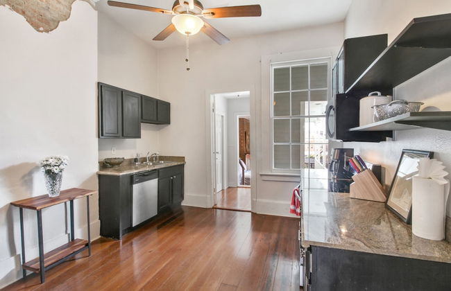 Montgomery Apartments on Magazine Street - Foto 38