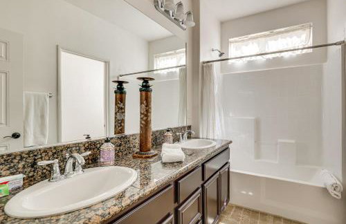 Large Menifee Home 1 Block to Neighborhood Park! - Foto 26