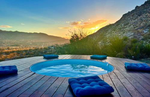 Neon Moon An Elevated Experience w Pool and Spa - Foto 2