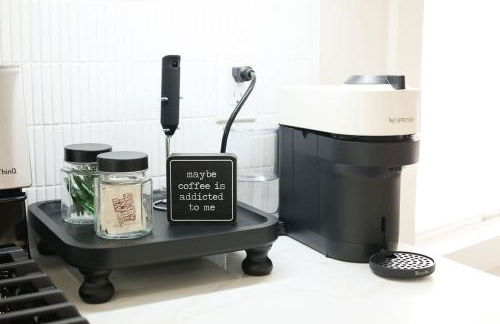 Excellence by Urooms Apartments Near NYC and Newark Airport with Parking - Foto 20