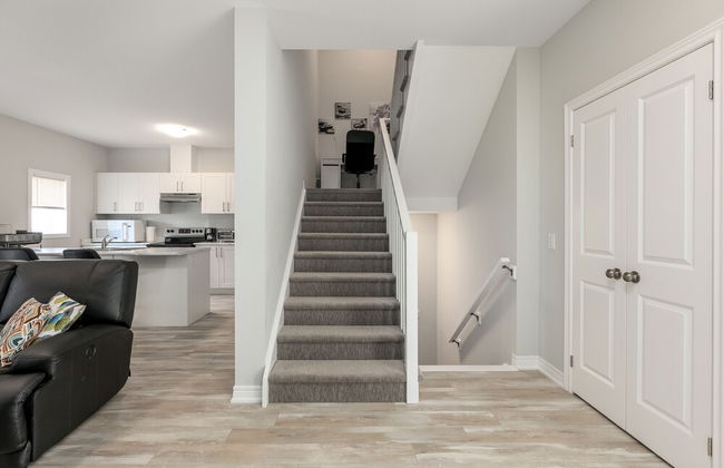 Luxury Entire house mins Niagara falls & Brock uni - Photo 15