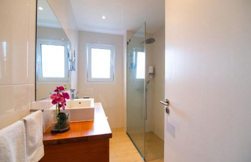 Alojamento Encantador no Centro de Ponta Delgada - Photo 8