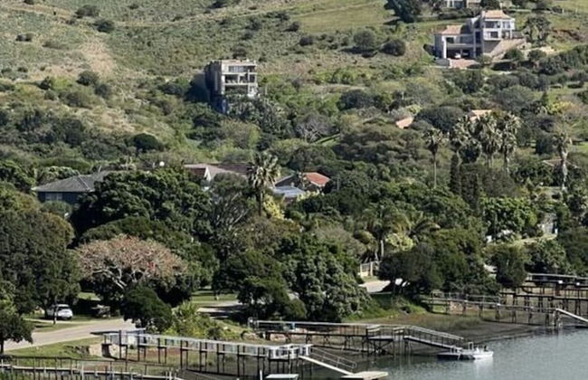 Sunshine Modern Retreat - Photo 15