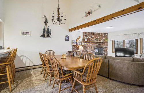 Glazebrook J5 3 Bedroom Townhome with Sauna & Fireplace - Foto 6