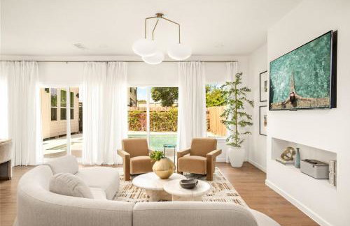 Resort-Style 3BR Ensuites, Slps7, Pool&, Gated, BBQ - Photo 10