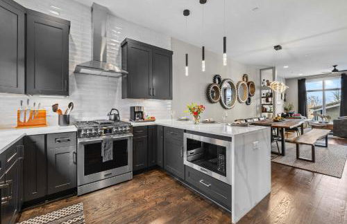 CLose to DT Speakeasy Poker City Views - Foto 21