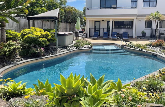 Ocean Breeze Resort - Photo 32