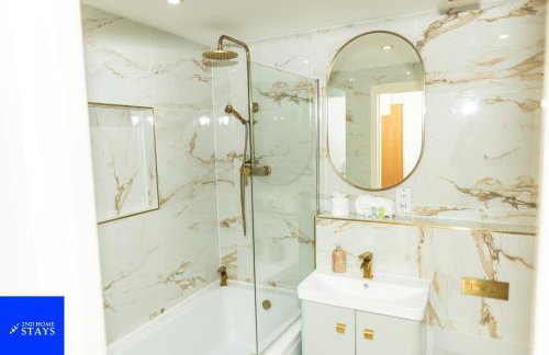 2ndHomeStays-Digbeth-B12 I Large Stylish 2-Bed Apartment I Ensuite I Sleeps 6 I Free Parking & WiFi I Perfect for Work Stays, Relocations & Holiday I Near Birmingham Project Sites & Attractions - Foto 11