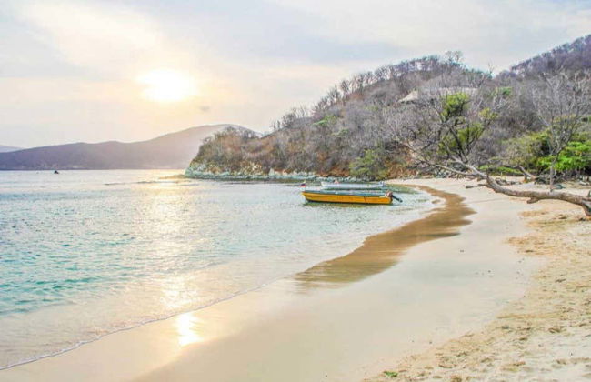 Playa Cristal Day Trip - Photo 5