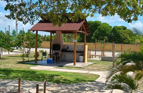 Linda casa em condomínio fechado - Foto 2