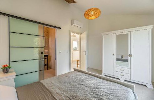 2 Bedroom Lovely Home In Hrboki - Photo 34