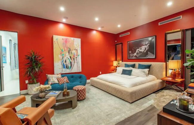 Willow Glen - Hollywood Hills Multi-level Villa With Theater & Pool - Photo 4