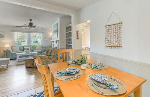 2 Blocks to Crystal Coast Family-Friendly Retreat - Foto 6