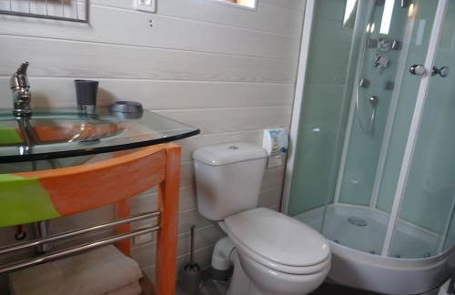 Belle roulotte de style chalet au coeur du Sancy - Foto 10