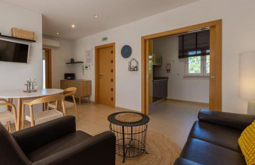 Pine Tree Seaside Apartments 500m to Beach - Foto 45