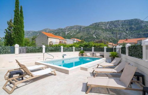 Lovely Apartment In Dubrovnik With Wifi - Photo 9