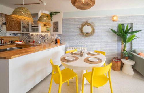 Appartement face à la mer avec parking gratuit libre d'accès - Photo 10