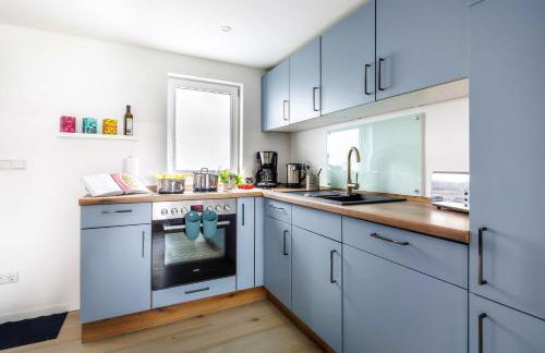 Ferienhaus Seeliebe 70 QM I 2 Schlafzimmer I 5 min zum See I überdachte Terrasse I nahe Werbellinsee - Photo 5