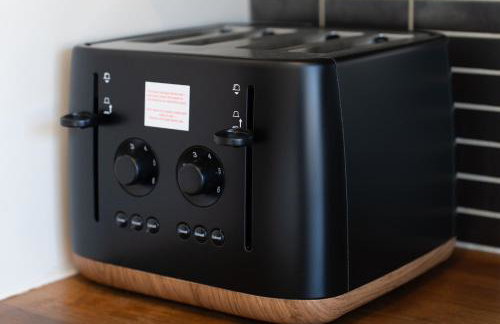 Open Mind Property - 4 Beds 2 Bathrooms & Parking - Photo 30