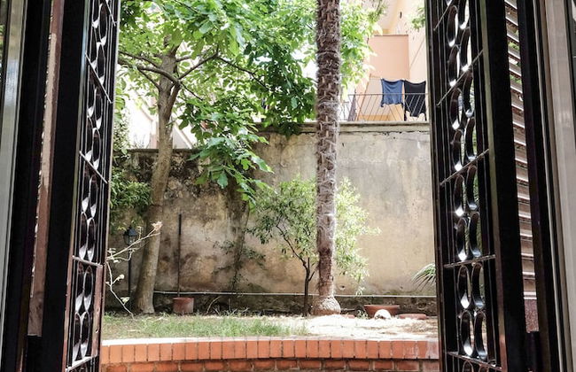 Lush Garden Steps Away from Great Park - Foto 41