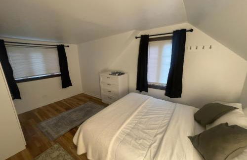 Cozy Home near O HARE fast internet 6 cars parking space - Foto 62