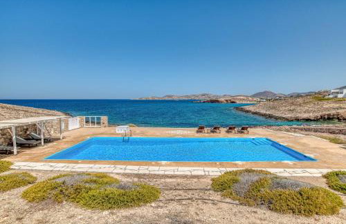 Villa by the Sea with pool Parasporos Paros 1 - Foto 1