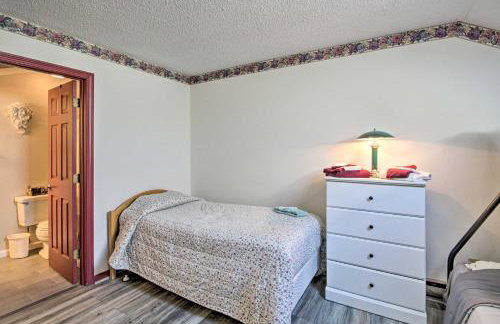 Resort Condo with Lake and Pool about 5 Mi to Flume Gorge! - Foto 16