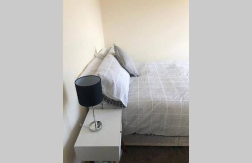 Stylish 3-Bedroom Home with Parking - Foto 22