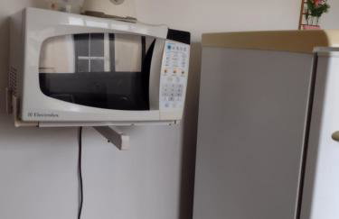 Luias, apartamento ao lado do shopping plaza e atacadão com wi-fi , tv grátis van na porta - Photo 12
