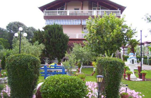 Verginia Studios - Photo 1