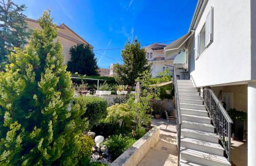 Sunny Apartment - Photo 27