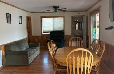 Dockside Retreat- Renovations & upgrades coming! - Foto 3