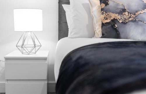 Modern Two Bedroom Apartment - Parking & Balcony - Netflix 6MC - Foto 12