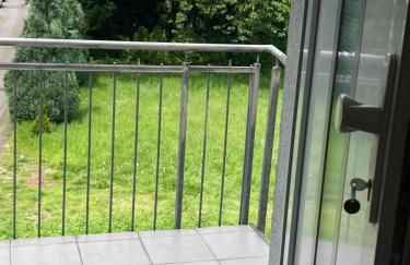 Toll Apartment mit privatem Eingang free Parking Slbst Check-in 30 Zone ruhig keine Ferienwohnung - Photo 1