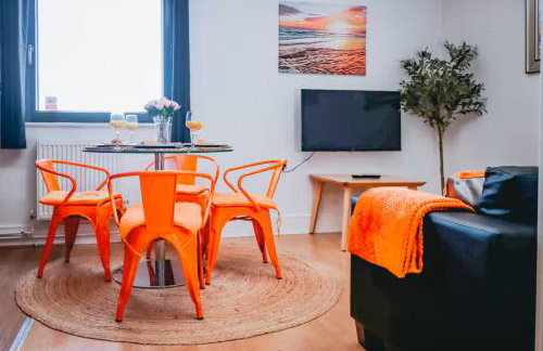 2BR Penthouse Flat in West London Near Elizabeth Line - Foto 17