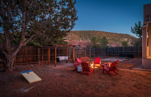 LUX Sedona Retreat - Hot tub & Game room - Foto 38