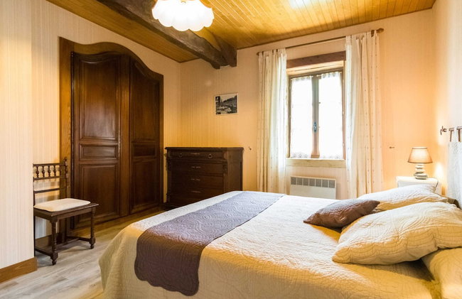 Chic Holiday Home in Siorac-en-perigord With - Foto 9