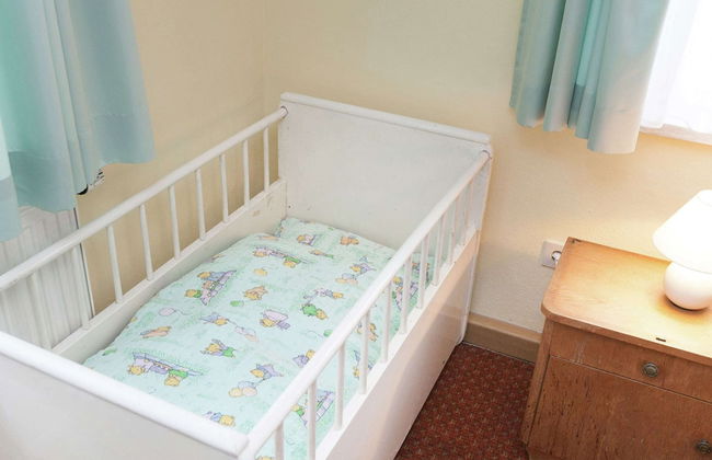 Family-friendly Tretting Home - Photo 2