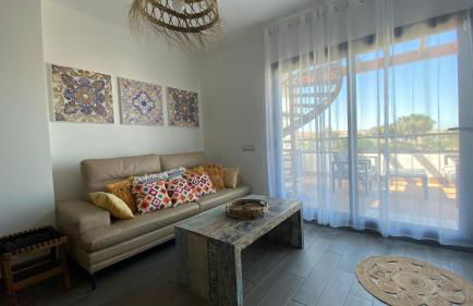 Sunny Luxury Apartment with two great sunny - level terraces, two swimming pools, in a new complex Pueblo Majorero, close to Fuerteventura Golf Club, next to the beach , Atlantico Shopping Mall and casino in Caleta de Fuste - Foto 8