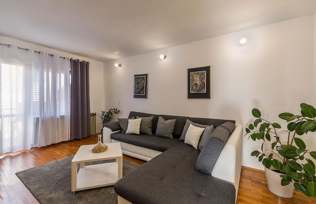 Apartment 1202 - Photo 22